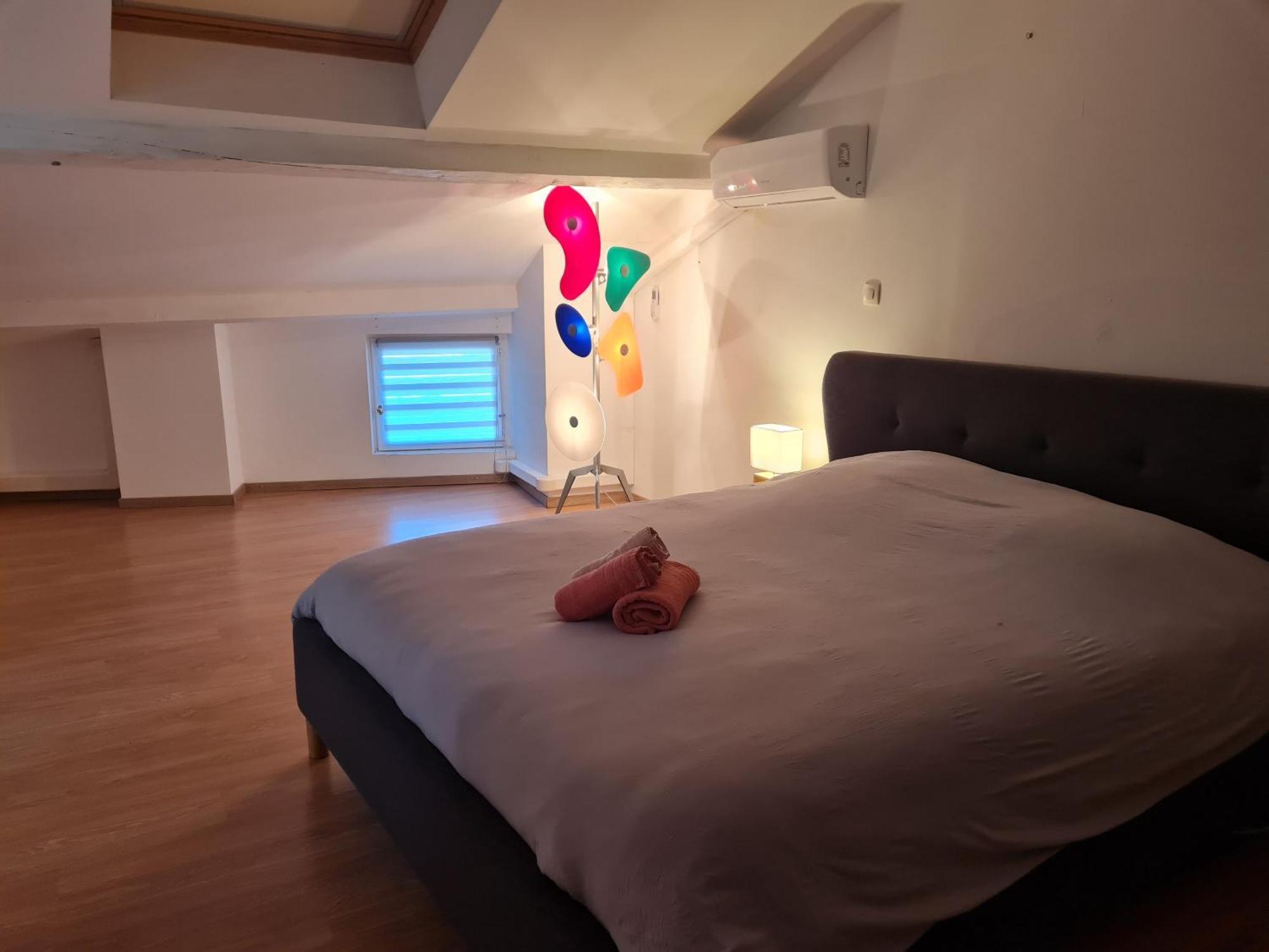 Appartement Nimes Centre Luaran gambar